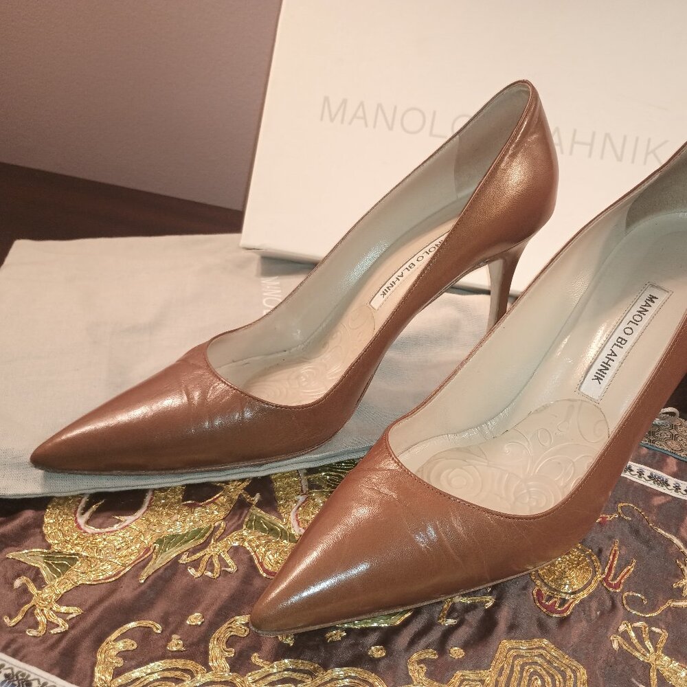 Manolo Blahnik pumps